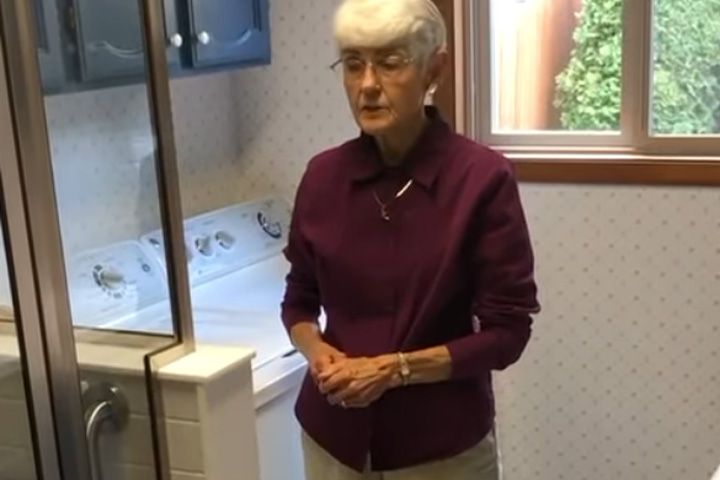 Testominial Video
